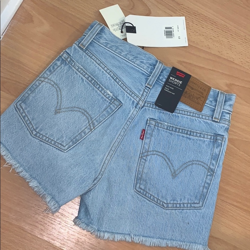 Levi Shorts